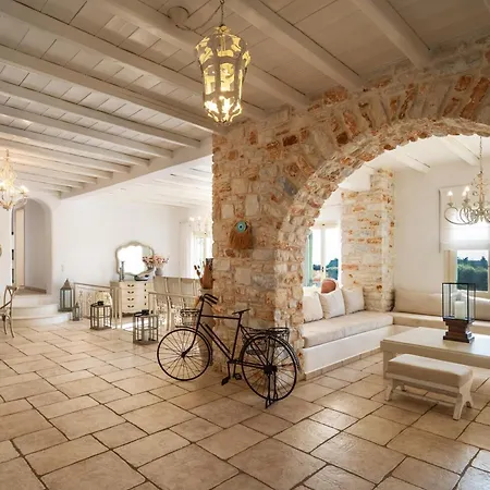 فيلة Maria Paros Molos (Paros)