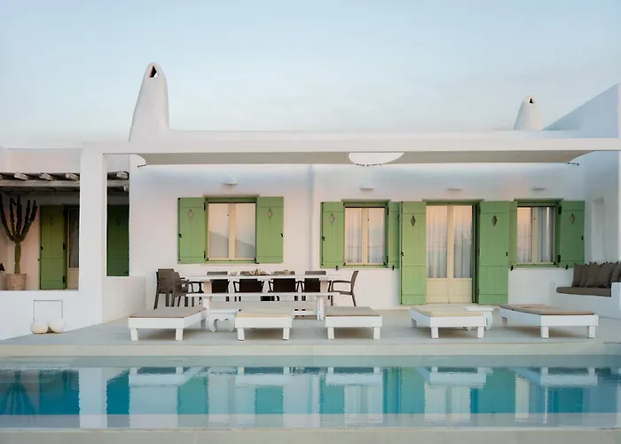 Maria Paros * Molos (Paros)